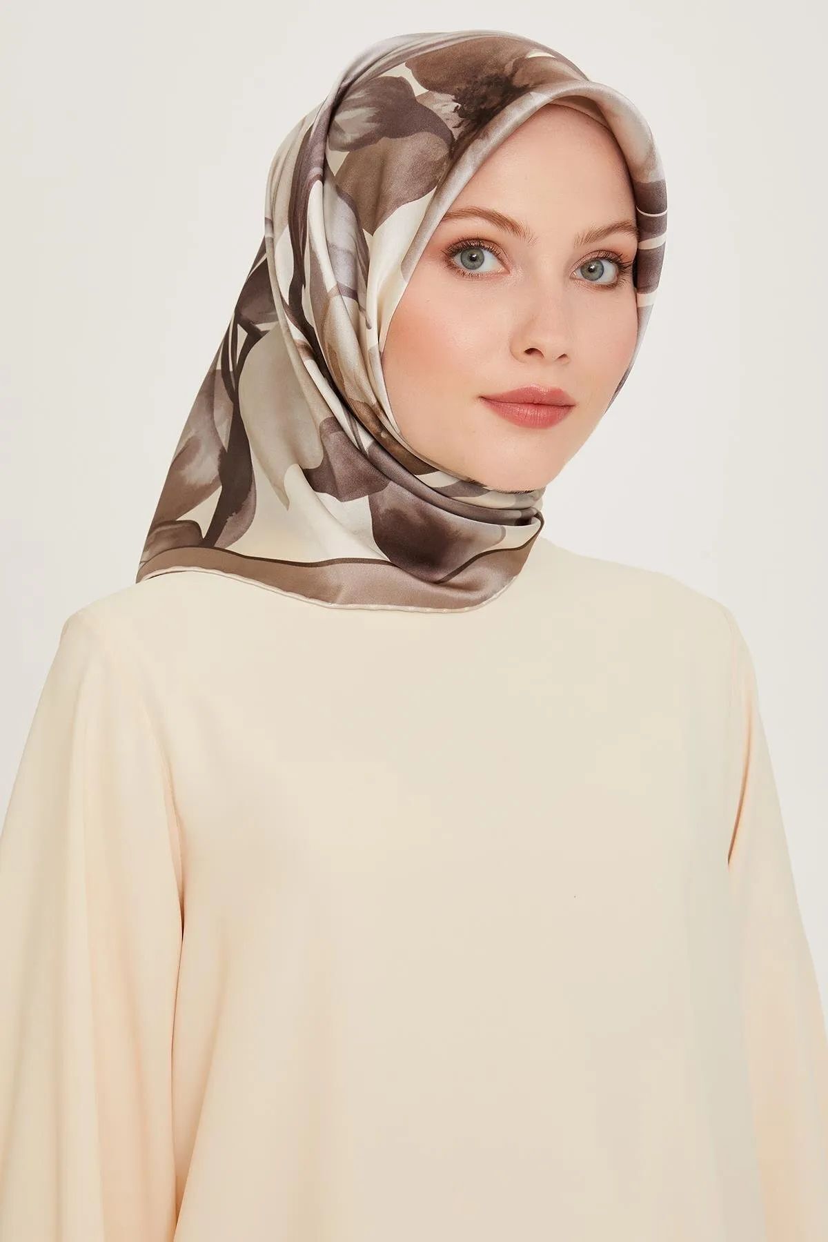 ARMİNE SURA İPEK EŞARP 2025 KIŞ SEZONU 9205D01-33