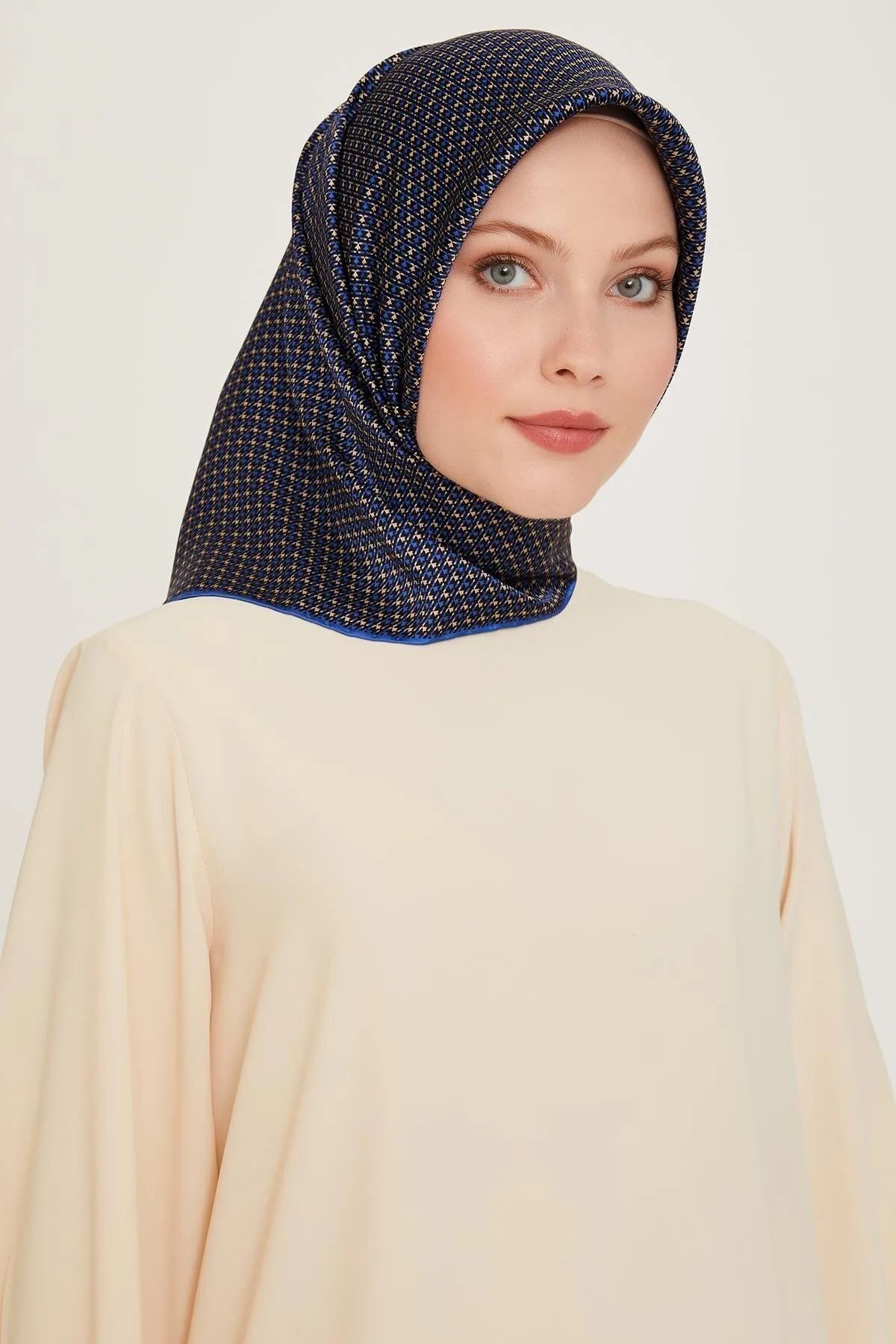 ARMİNE TWİLL İPEK EŞARP 2025 KIŞ SEZONU 9210D03-80
