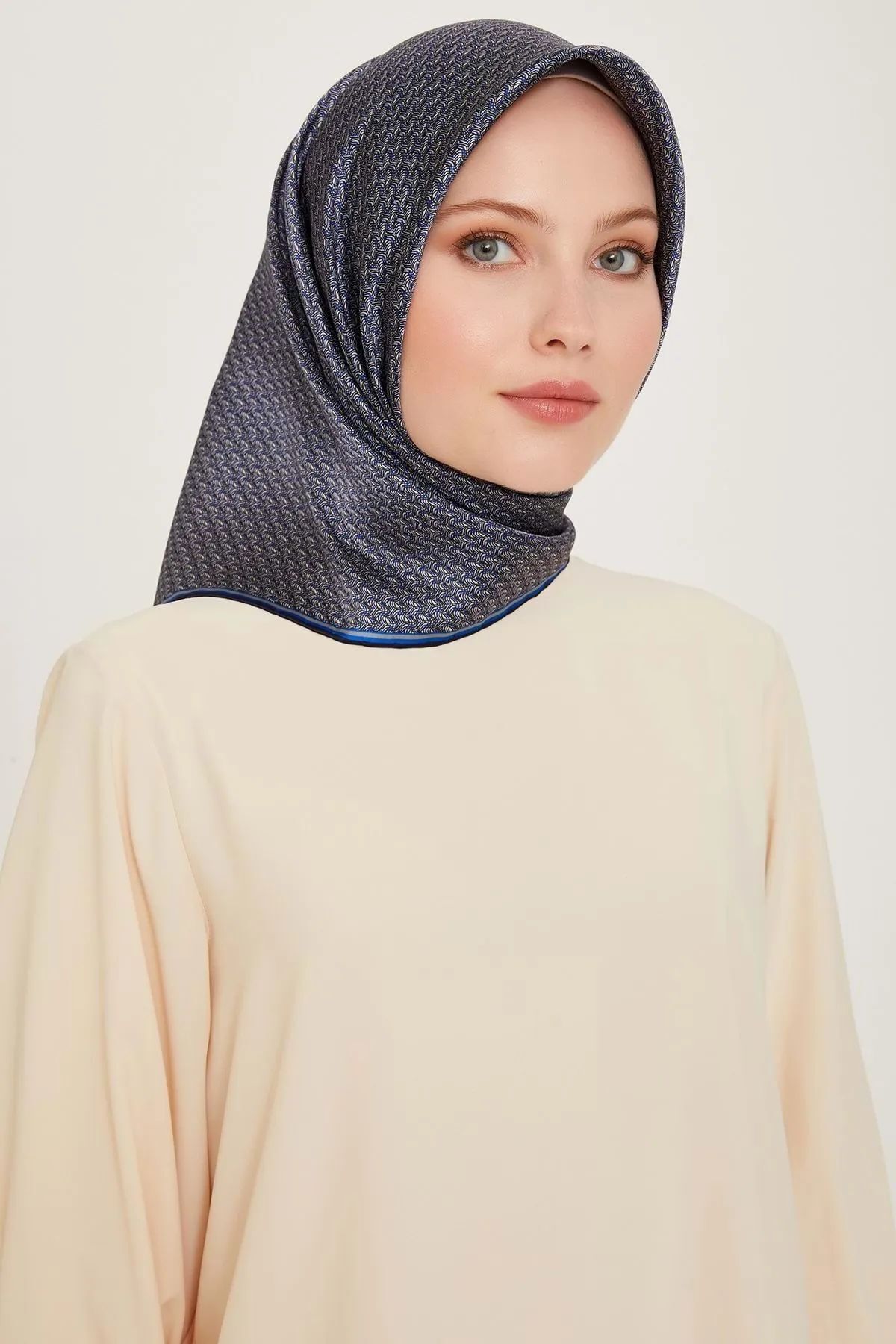 ARMİNE TWİLL İPEK EŞARP 2025 KIŞ SEZONU 9250D02-50